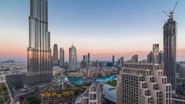 Panorámás Városkép Dubai Belvárosában Naplemente Után Pláza Szökőkutak Burj Khalifa — Stock Fotó