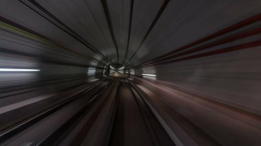 Metro'ya ışıkla hareket hız hızlı timelapse hyperlapse drivelapse içinde yenik durumda. Barcelona metro