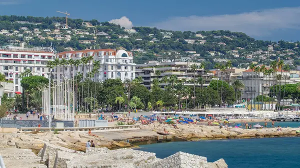 Berwarna Tua Bangunan Kota Dan Pantai Cannes Tilapse Pada Perancis Stok Gambar
