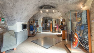 Museo Di Villa Ferrajoli Timelapse Hiperlapse, Albano Laziale, İtalya. Tarihi Müze 'nin Zengin Sergisi ve İlgi çekici İçini Keşfedin, İtalyan Mirasının Açılışı