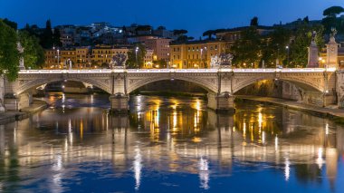 Ponte Vittorio Emanuele İtalya 'nın Tiber kentinde, Roma' nın tarihi merkezini Roma Pons Neronianus yakınlarındaki Rione Borgo ve Vatikan şehrine bağlayan köprü..