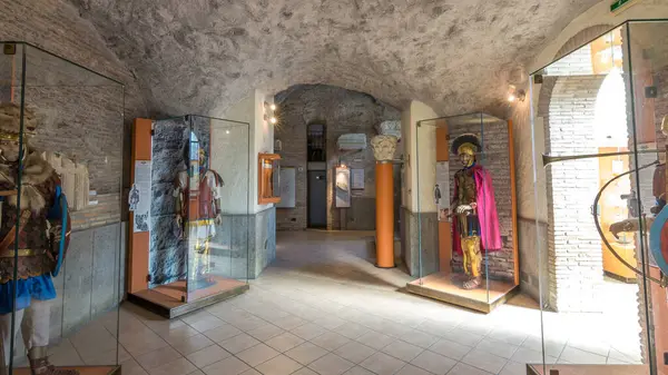 Museo Di Villa Ferrajoli Timelapse Hiperlapse, Albano Laziale, İtalya. Tarihi Müze 'nin Zengin Sergisi ve İlgi çekici İçini Keşfedin, İtalyan Mirasının Açılışı