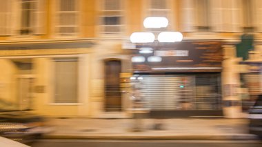 Güzel timelapse hyperlapse drivelapse, Fransa gece sokakta sürüş. Yolun Promenade ışıklı ve diğer yerler