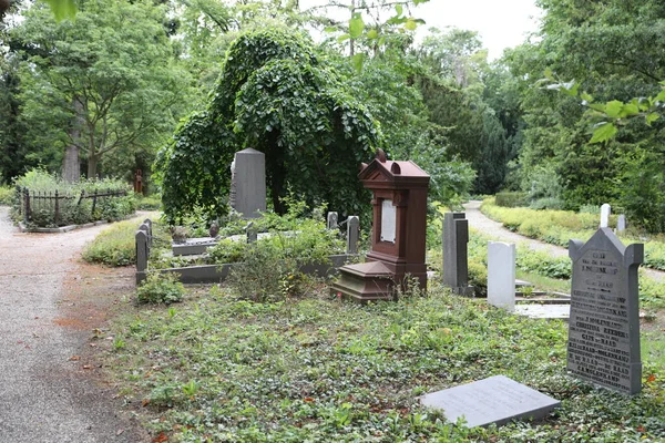 Hřbitov Utrecht Nizozemsko Hrobovými Památkami — Stock fotografie