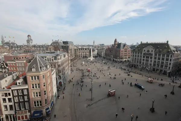 Hollanda, Amsterdam 'daki de Baraj Meydanı' nda hava manzarası