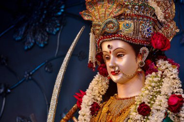 MAHARASHTRA, INDIA - 8 Ekim 2016: Navratri festivalinde Tanrıça Durga Idol, Mumbai