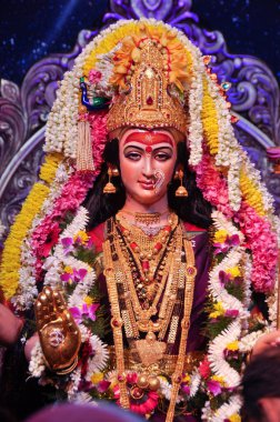 MAHARASHTRA, INDIA - 8 Ekim 2016: Navratri festivalinde Tanrıça Durga Idol, Mumbai