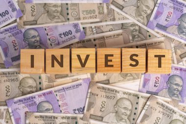 Tahta küplere yatırım yap Hindistan rupi banknotlarına  