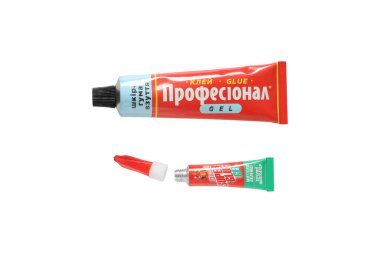 Rusya, Nisan - 0 5, 2 0 0 2: Rus havası - Renkli sprey boya