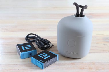 Yanmış elektronik bileşen. elektronik pano.