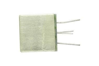 yakın plan - beyaz arkaplanda izole edilmiş bir elektrik prizi