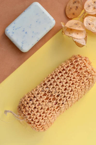 Doğal ve çevre dostu hijyen ürünleri sabun ve bez.