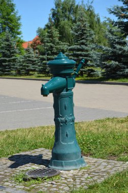 Yeşil kolon su kasesi. Kapatın.