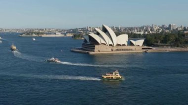 Sydney 'de opera ve opera binası