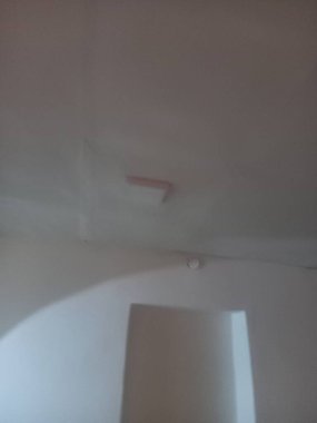 Bir evi gerçek bir eve çeviren konuşmalar, tasarım, ışık ve dokular. İç Kesimin Özü, farkı yaratan küçük detayların görsel bir turu..