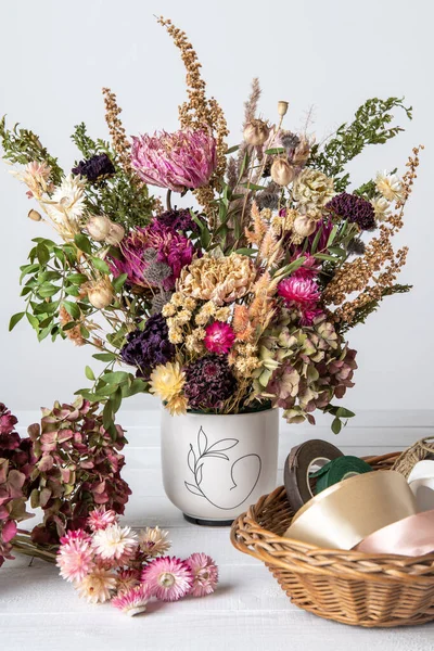 Dried Flowers Arrangement Sustainable Floristry Home Decor Dried Flowers — Stock Photo, Image