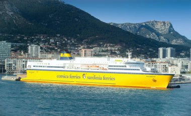 Öğleden sonra Toulon limanında 