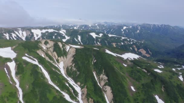 Luftaufnahme Des Vilyuchinsky Passes Auf Der Halbinsel Kamtschatka Einem Sommertag — Stockvideo