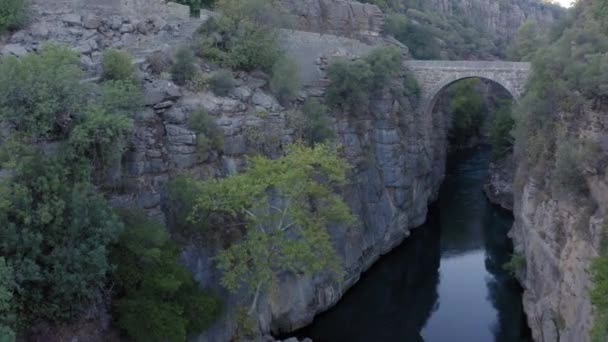 Den Antika Romerska Eurymedon Bridge Eller Oluk Kopru Över Floden — Stockvideo