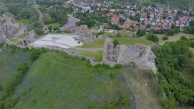 Bratislava, Slovakya yakınlarındaki Devin kalesinin insansız hava aracı görüntüleri.