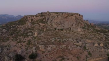 Antalya bölgesinde Antik Şehir Silyon 'un günbatımında çekilmiş havadan yakut görüntüleri