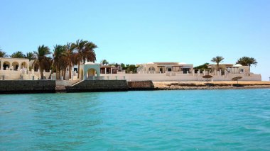 El Gouna, Mısır - 09 Temmuz 2017 - Mısır 'ın El Gouna Tatil Köyü' ndeki Nübyeli Villalar ve Huzurlu Plajlar