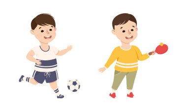 Çocuklar spor seti yapıyor. Beyaz arka planda izole edilmiş futbol ve masa tenisi oynayan sevimli çocuklar.