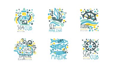 Deniz feneri, yelken yatı ve direksiyon vektör setiyle Sea and Marine Club Label Design. Deniz Gezisi ve Turizm Rozeti