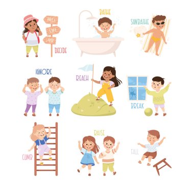 Farklı Etkinlik Gösteren Küçük Çocuklar Sözcük Hazinesi Vektör Kümesi ile Fiil Çalışması. İngilizce Öğrenen Sevimli Çocuklar İlköğretimde Sözleşmeli