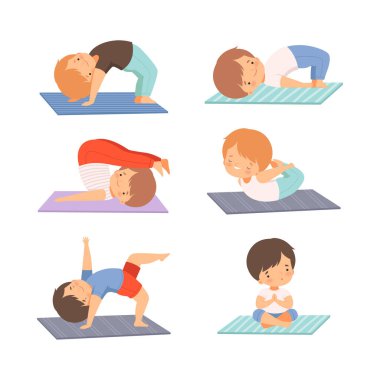Yoga seti yapan sevimli çocuklar. Küçük kızlar ve oğlanlar farklı pozlar veriyor. Erken gelişim ve sağlıklı yaşam tarzı karikatür vektör çizimi beyaza izole edildi