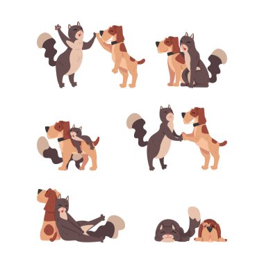 Şirin köpek ve kedi en iyi arkadaşlardır. Komik evcil hayvanlar kucaklaşıp birlikte oynuyorlar. Çizgi film vektör çizimleri beyazlar üzerinde izole edilmiş.