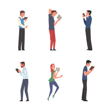 Ayakta Duran ve Okuyan Karakterler Kitap Vektörü Ayarları. Genç Adam ve Kadın Kitap Aşığı ve Edebiyat Hayranı Boş Zamanların Zevkini Çıkartıyor