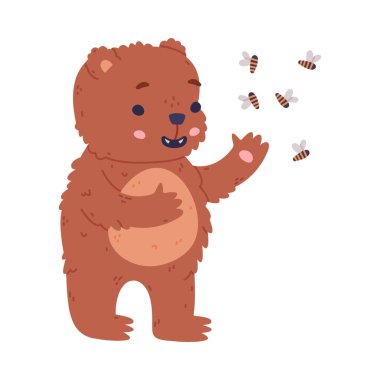 Sevimli bebek ayı ve uçan arılar. Komik vahşi orman kahverengi hayvan karakteri çizgi film vektör çizimi beyaz üzerinde izole