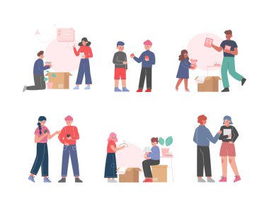People Character Cardboard Box Yeni Ev Vektör Seti 'ne taşınıyor. Genç Adam ve Kadın Karton Taşımacılığa Eşyaları Taşıyorlar