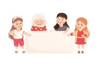 Boş afişleri bir arada tutan bir grup mutlu çocuk. Beyaz arka planda izole edilmiş beyaz pano ya da illüstrasyon panosu olan mutlu küçük kızlar