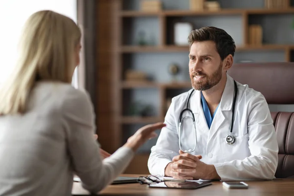 Handsome Male Doctor Uniform Having Meeting Female Patient Office Professional — Stock Photo, Image