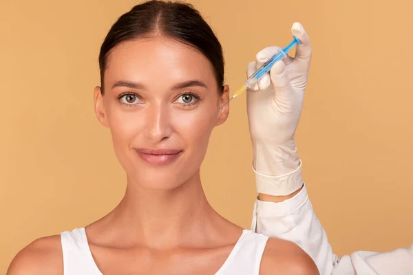 Happy Young Beautiful Woman Getting Facial Injection Cheekbones Zone Standing — Stock Photo, Image