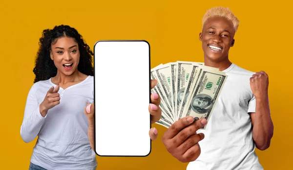 Happy Young Black Couple Celebrating Success Betting Internet Showing Smartphone — Stock Photo, Image