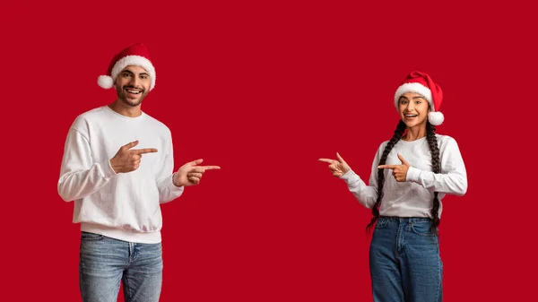 Grande Promoção Cônjuges Árabes Felizes Chapéus Santa Apontando Para Espaço — Fotografia de Stock
