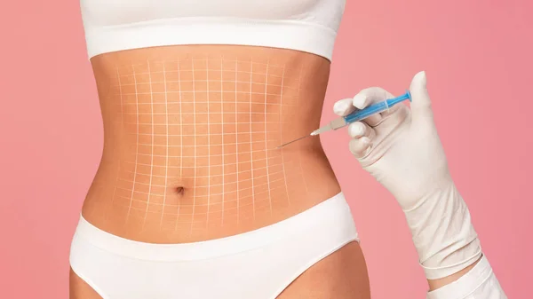 Vackra Läkare Gör Injektion Magen Ung Kvinna Underkläder Smal Kvinna — Stockfoto