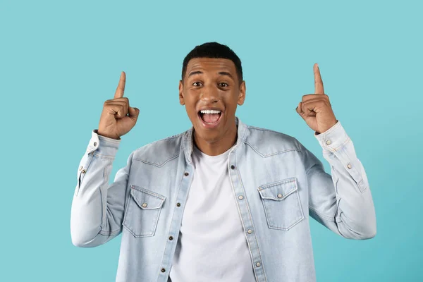 Cheerful Handsome Excited Young African American Man Casual Open Mouth — Stock Photo, Image