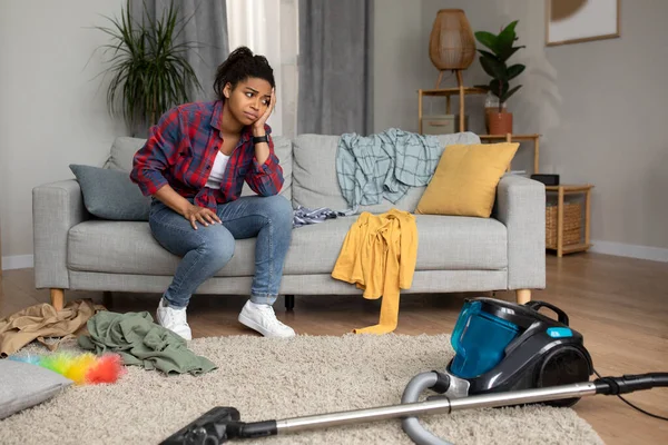 Tired Sad Millennial African American Lady Sit Sofa Look Vacuum — Stock Photo, Image