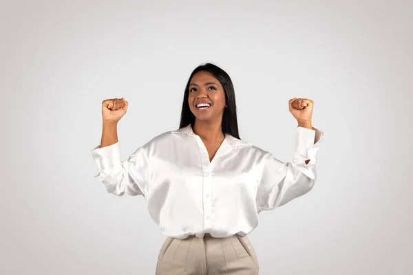 Happy Young African American Business Woman Making Success Victory Gesture —  Fotos de Stock