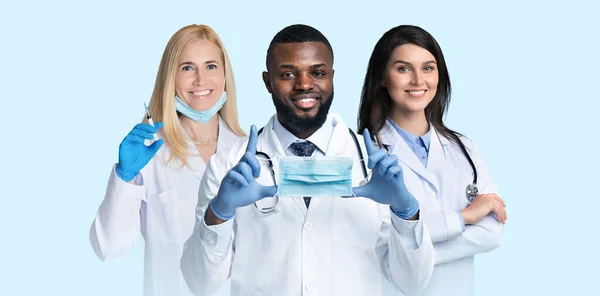 International Team Cheerful Friendly Doctors Working While Flu Epidemic Studio — Stockfoto