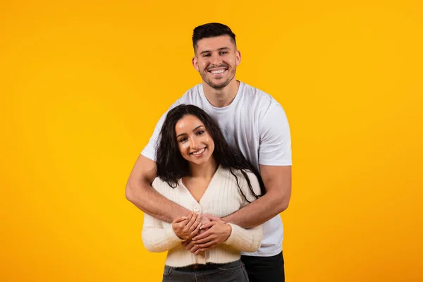 Happy Family Relationships Cheerful Young Arab Guy Hugging Female Enjoy — Fotografia de Stock