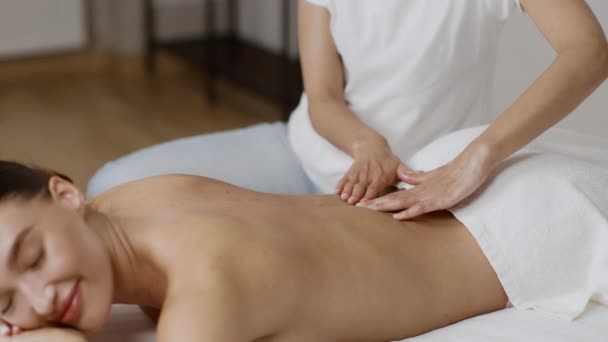 Back Healing Procedures Close Professional Masseur Massaging Female Body Happy — Stockvideo