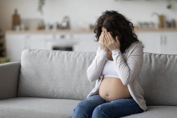 Portrait Young Pregnant Woman Crying While Sitting Couch Home Upset — Stock Photo, Image