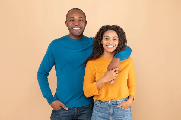 Happy African American Couple Hugging Smiling Camera Cheerful Black Young — Stockfoto