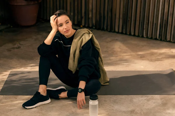 Tired Caucasian Millennial Lady Sportswear Towel Bottle Water Sit Mat — Stok fotoğraf