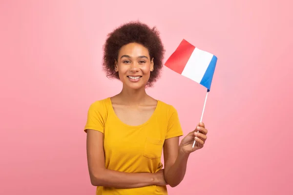 Cheerful Young African American Curly Lady Yellow Shirt France Flag — Stock Photo, Image